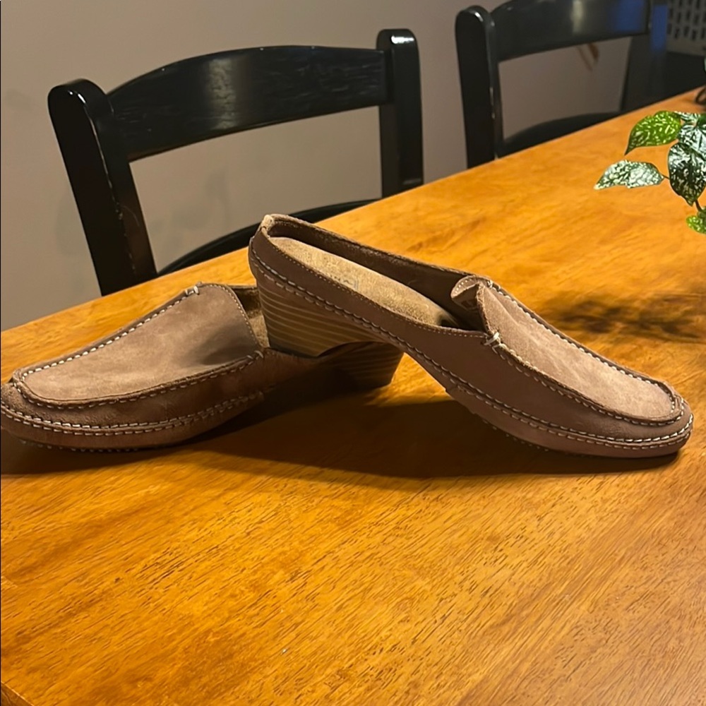 Merona Brown Leather Flats with Moccasin Stitching